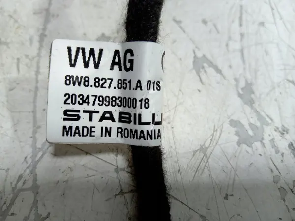 AUDI A5 F5 2.0 TFSI Baklucka Aktuator OE 8W8827851A image 2