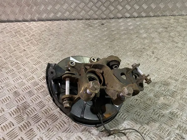 Lexus NX 2020 Bakhjulsnav OEM UTO40958 image 4