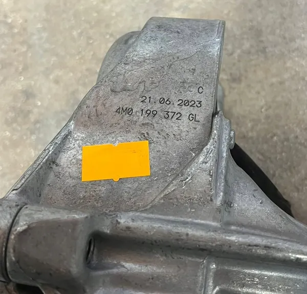 Moottorin kiinnike Audi 4M0199372GL image 5