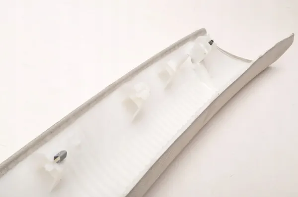 Volvo XC60 II Etupilarin Verhoilu Vasen OEM 31425691 image 7