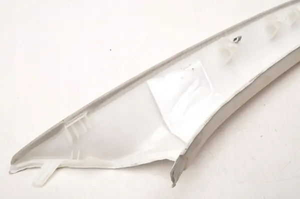 Volvo XC60 II Etupilarin Verhoilu Vasen OEM 31425691 image 8