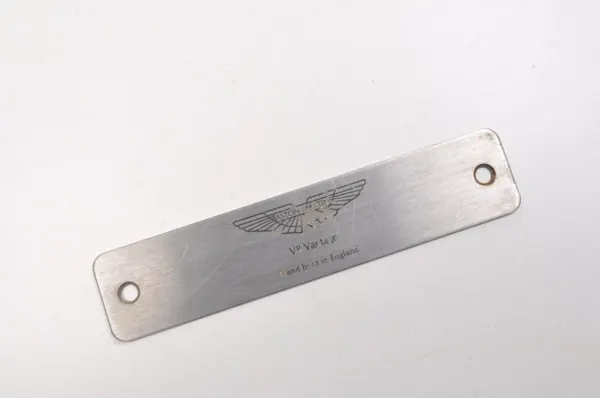 Aston Martin Vantage kynnyspaneeli OEM 4G43-132A50-AC image 2