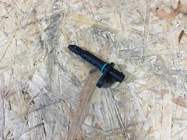 Hastighetsgivare Mercedes-Benz E 220 d E 300 d OEM A2139052104 image 2