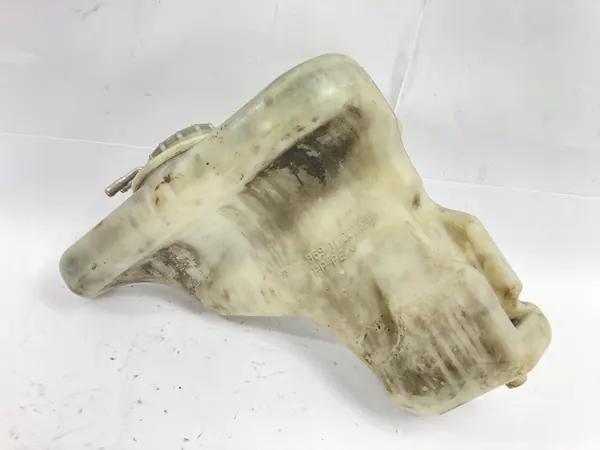 Pesunesteen säiliö Mercedes W124 E250 E300 image 3