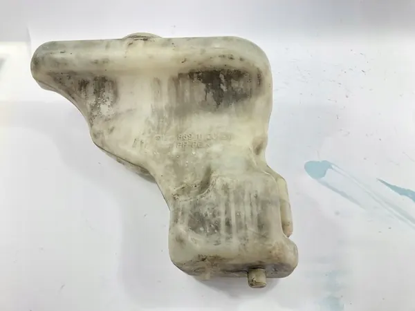 Pesunesteen säiliö Mercedes W124 E250 E300 image 9