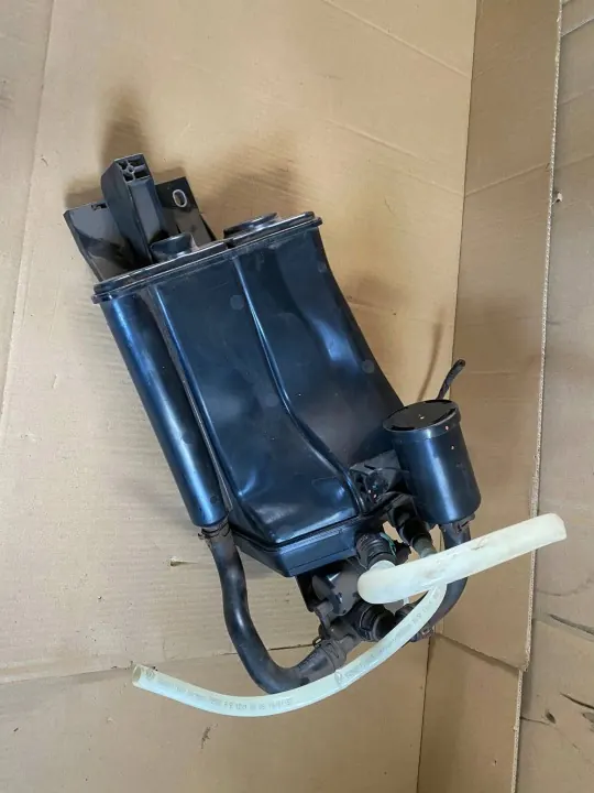 Brandstofdampkoolstoffilter OEM 3QF196 - Gebruikt image 6