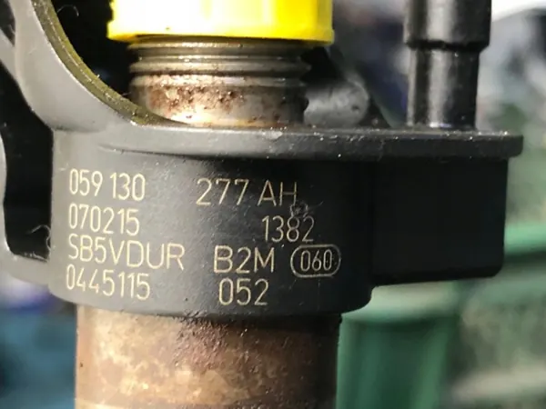 Inyector OEM 0445115052 para VW Touareg 3.0 211CV image 4