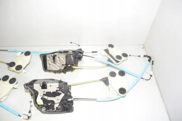 Conjunto de fechaduras BMW X6 OEM 51207419844 - Usado image 3