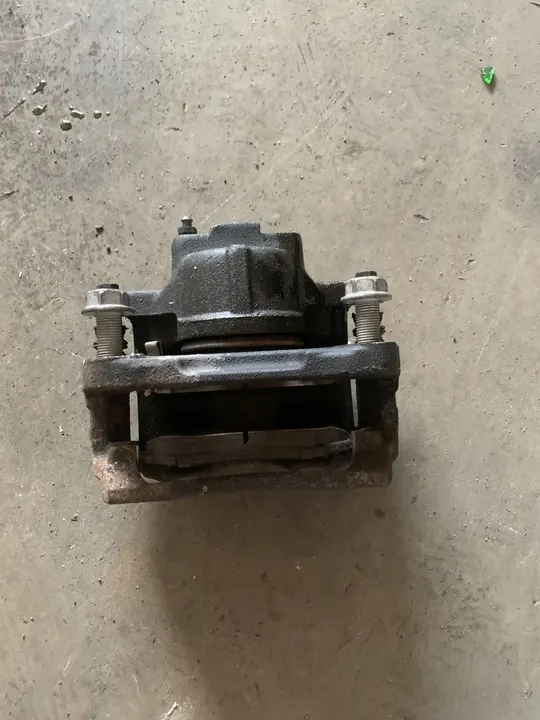 Bremssattel vorne Chrysler Town & Country 2013 16018401 image 3