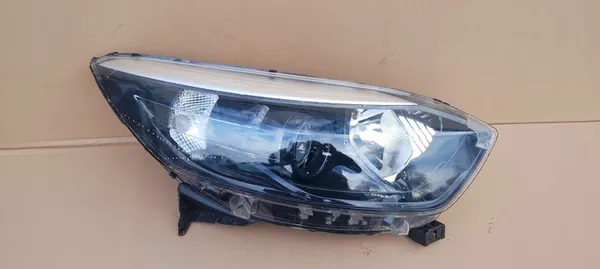 Oikea Etuvalo Renault Captur I 13-17 OEM 260105066R image 3