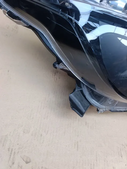 Farol Esquerdo Direito Toyota Yaris IV 2021-2025 MNB5321 image 5