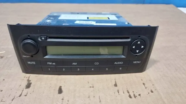 Radio CD-speler OEM 735446970 voor Fiat Grande Punto image 2