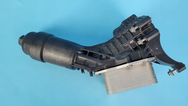 BMW G20 Caja Filtro Aceite OEM 72482269 image 3