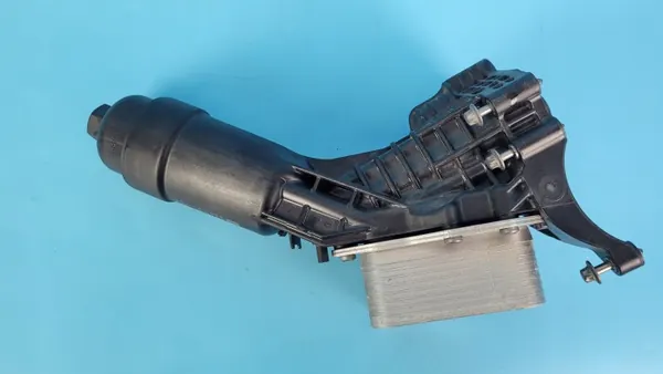 BMW G20 Caja Filtro Aceite OEM 72482269 image 9