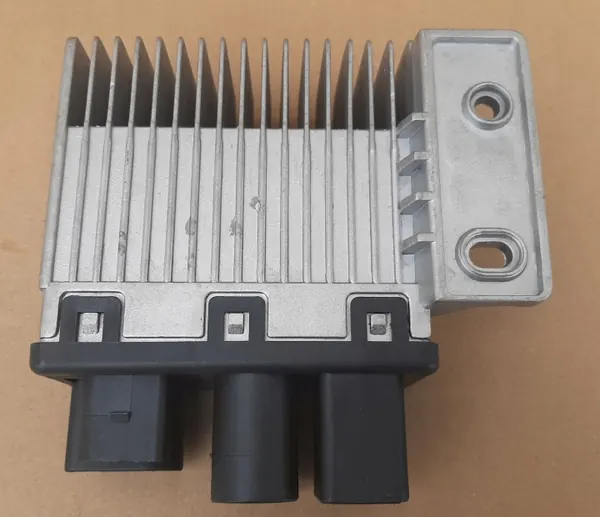 Module relais ventilateur OEM 7H0919506 pour VW Transporter T5 image 3