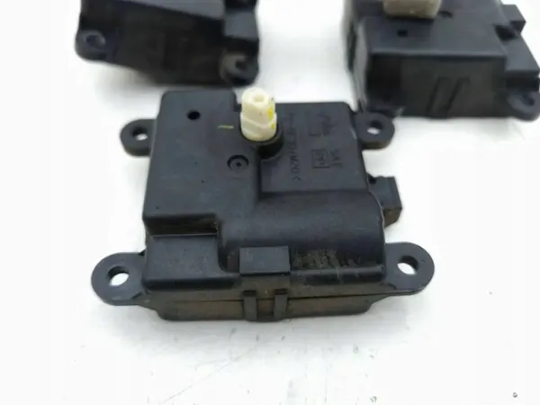 Lämmitysventtiili OEM 3F12030850 Nissan 350Z:lle image 6