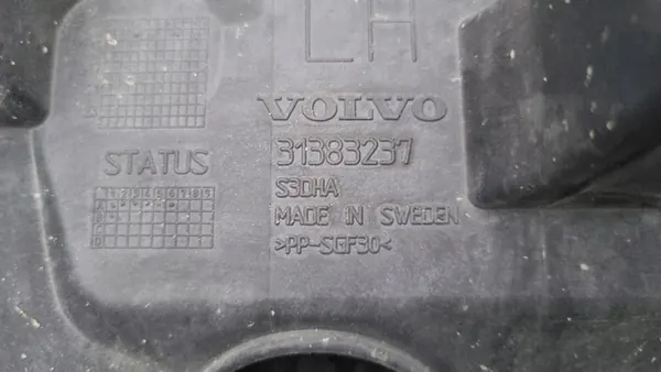 VOLVO XC60 II Paraurti Anteriore 2017 image 10