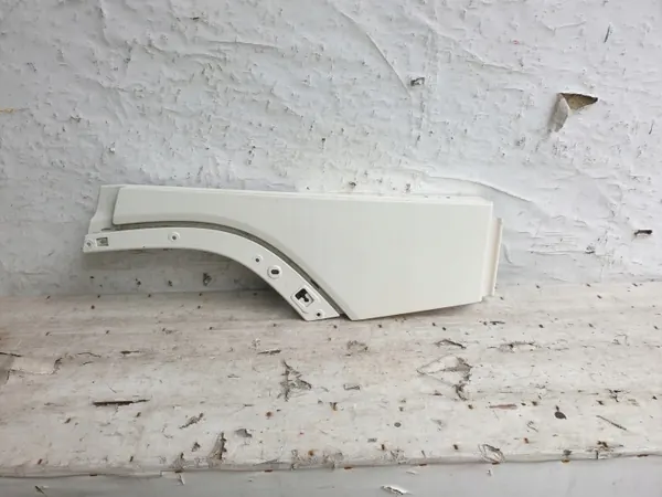 Prolongateur de marche Volvo FM5 côté gauche OEM 82674220 image 2