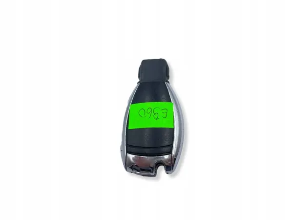 Chave Mercedes OEM UHP2245 - 3 Botões Prata Usada image 6