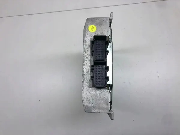 VW Phaeton Vahvistin OEM 3D0035466B - Käytetty image 3