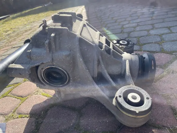 Différentiel arrière HK834A213FE pour Land Rover Range Rover Velar image 4