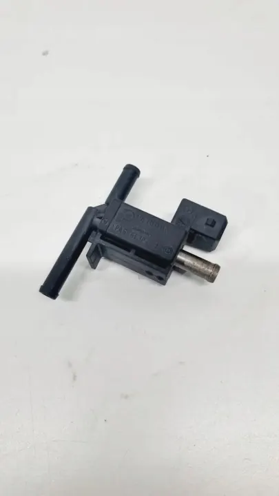 Nissan OE Paineventtiili OEM 8200603558 image 2