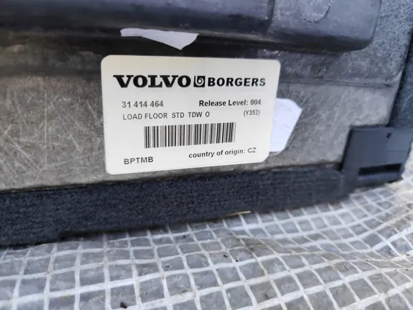Tapis de coffre Volvo V60 10-18 OEM 31414464 image 5
