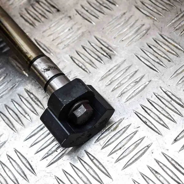 Motorutrymmet Dela Audi A5 Sportback 057109116J06E103332H image 5