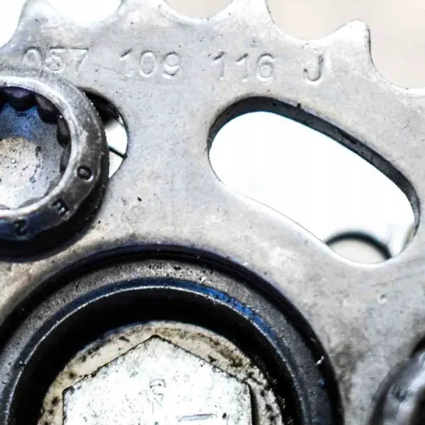 Motorutrymmet Dela Audi A5 Sportback 057109116J06E103332H image 6