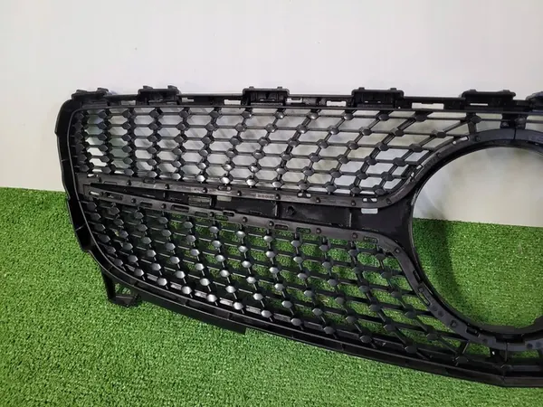 Griglia anteriore Mercedes W176 Classe A A1768881760 OEM image 2