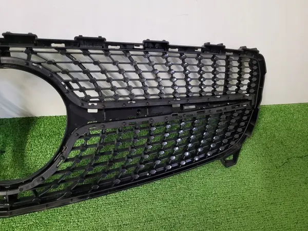 Griglia anteriore Mercedes W176 Classe A A1768881760 OEM image 4