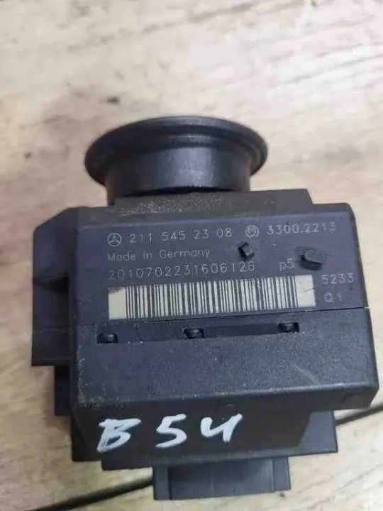 Ontsteekschakelaar OEM 33002213 voor Mercedes-Benz E W211 image 4