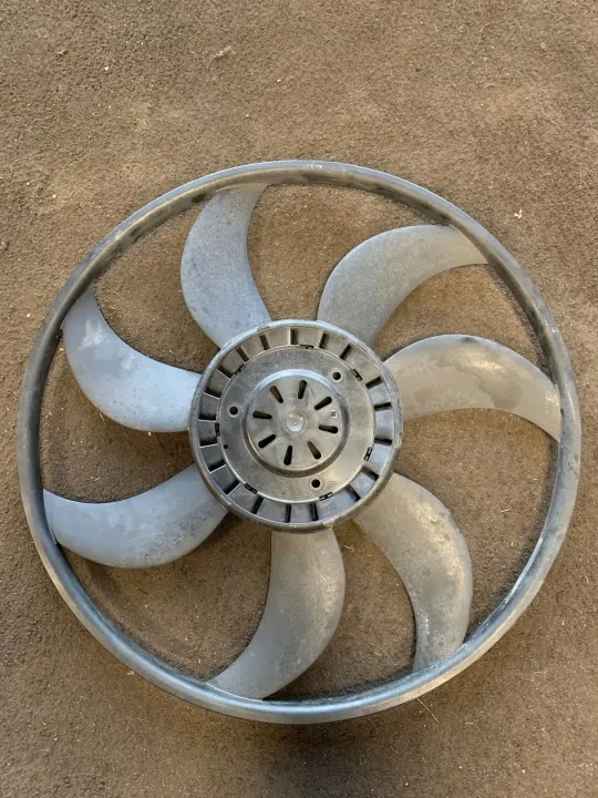Radiatorventilator BMW 5 F10 F11 OEM 2890900050 image 2