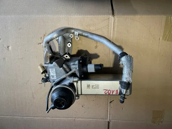 EGR-jäähdytin AUDI A5 Q5 A6 3.0 TDI 059131511DE image 3