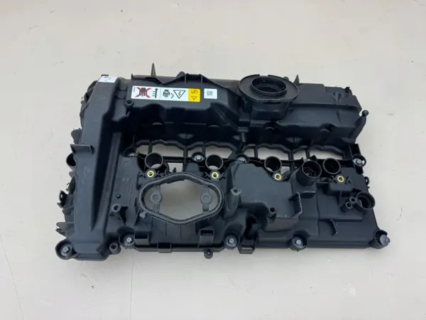 BMW Ventildeckel OEM 11128631745 - Gebrauchtes Originalteil image 4
