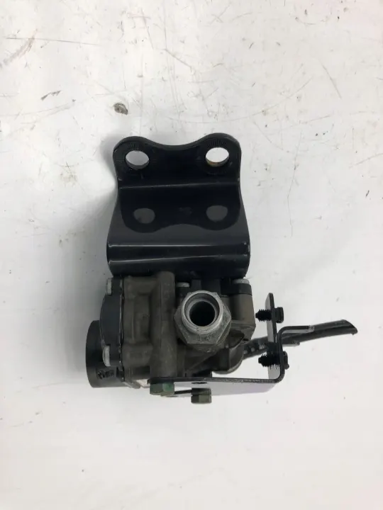 Soupape Modulateur Air MAN TG3 OEM 81524526039 image 3
