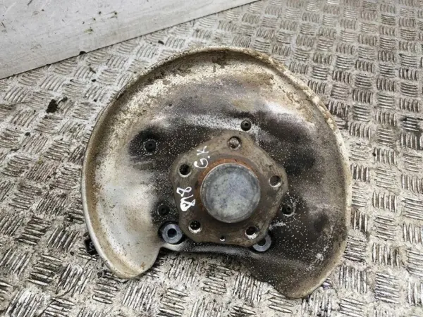 Audi A4 S4 B9 2016 Rolamento de cubo traseiro esquerdo 8W0505431T image 2
