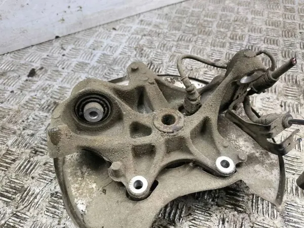 Audi A4 S4 B9 2016 Rolamento de cubo traseiro esquerdo 8W0505431T image 4