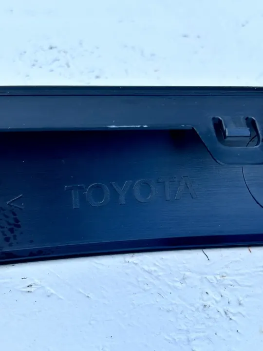Toyota OE 7685202110 Faixa Para-choque Esquerda Auris I image 8