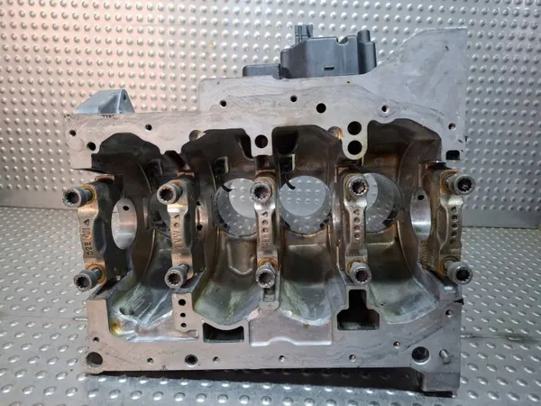Motorblock 04E103023AH för VW Golf VII 1.4 TSI image 5