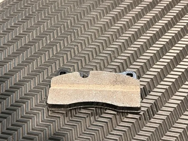 OEM 4S0615415L Bromsbelägg bak för Audi R8 4S 420 image 4