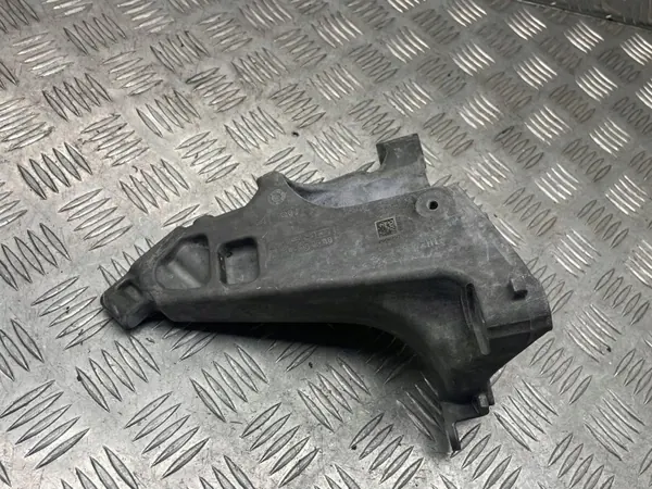 Soporte Motor Mercedes A1392232300 - W206 Usado image 6