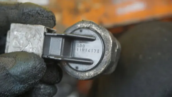 Sensor Presión Combustible OEM SHY1 SH01 Mazda 6 GJ image 3