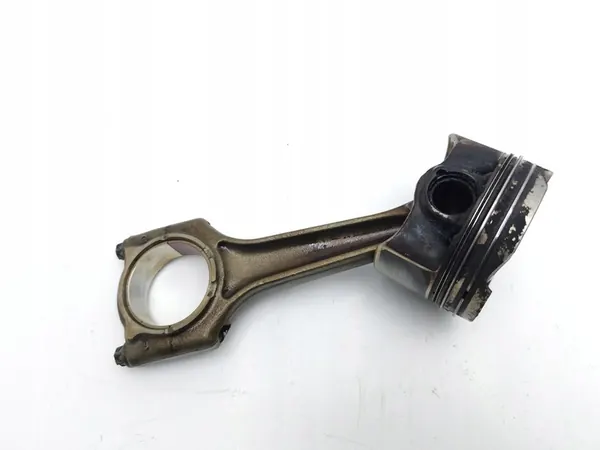 BMW 2 F45 2018 Kolv med Vevarm image 4