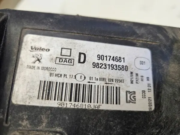 PEUGEOT 208 II Rechter Voorlamp 9823193580 image 7