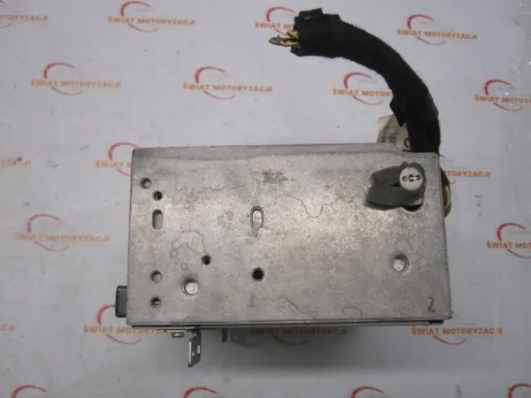 Radio CD Ford OEM F1BT-18C815-HK para Grand Tourneo Connect image 6