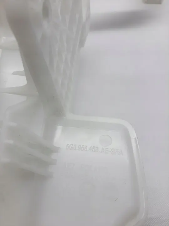 VW E-GOLF Pesunesteen Säiliö 5G0955453M image 9