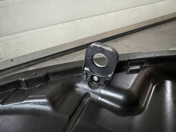 Farol direito VW Touareg 7P EUA image 6