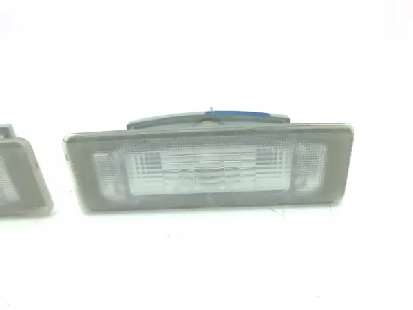 Kia Ceed 2020 Luz da placa traseira OEM 925012G000 image 4