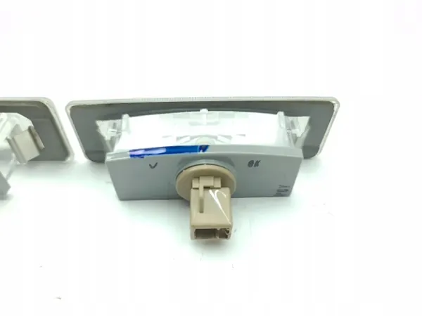 Kia Ceed 2020 Luz da placa traseira OEM 925012G000 image 6